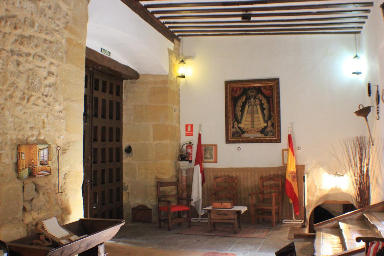 Casa Palacio Conde De Garcinarro Huete Exterior photo